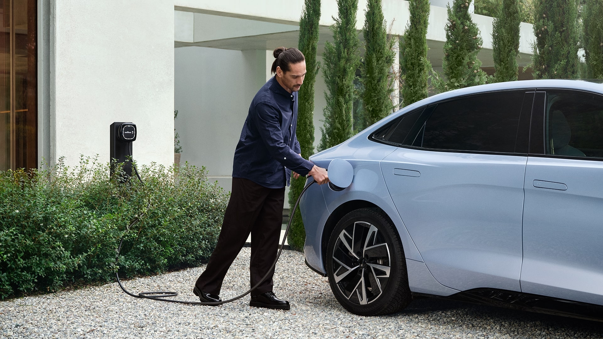 Recharge d’une voiture BYD lors d’un service d’entretien